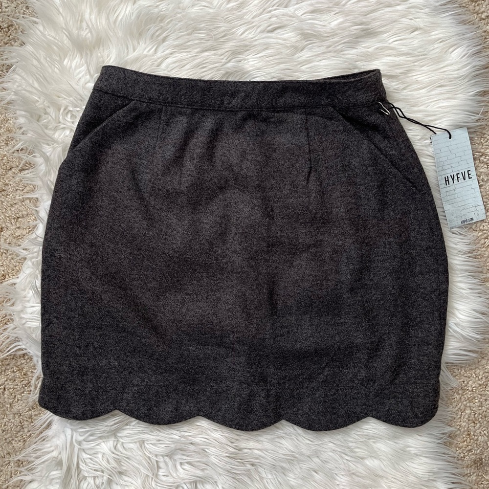 {HYFVE} Scallop Hem Mini Skirt with Pockets in Grey - Women's Medium - NWT